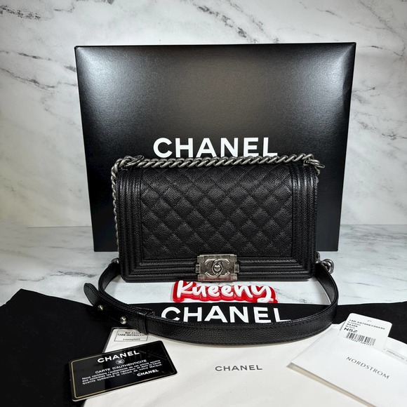 ❌❌ Chanel Boy Bag Caviar Old Medium Classic Quilted Black Caviar Flap CC Leboy - Picture 2 of 16